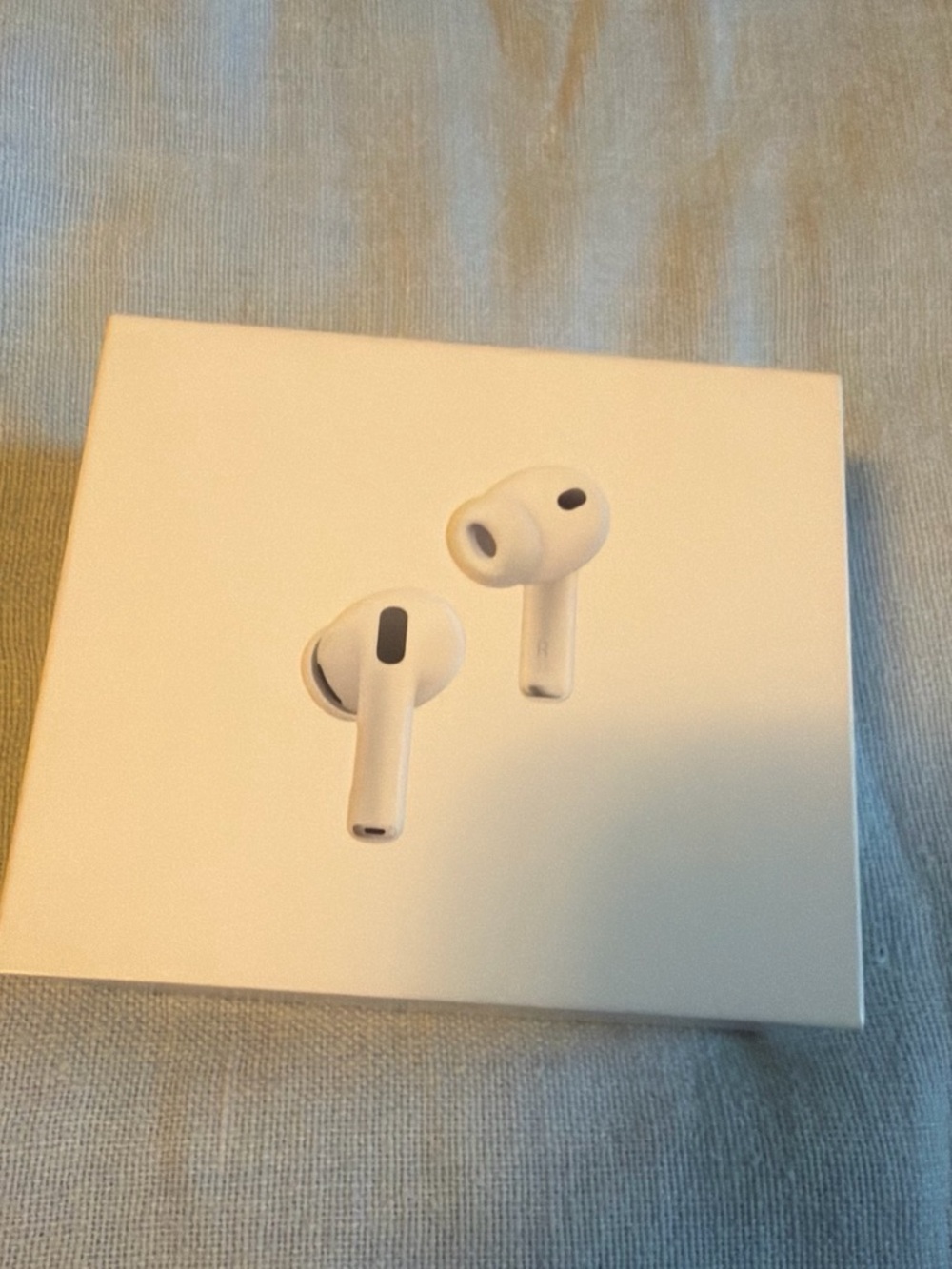 Apple AirPods Pro (White) Wireless Earbuds with Silicone Tips